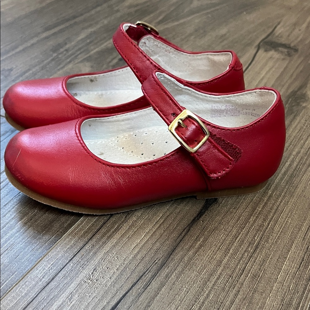 L'Amour Red Buckle Strap Dress Shoes